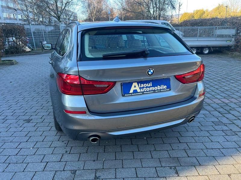 Gebraucht BMW 530 Performance 265 PS (194 kW) 2017 Blau Kombi
