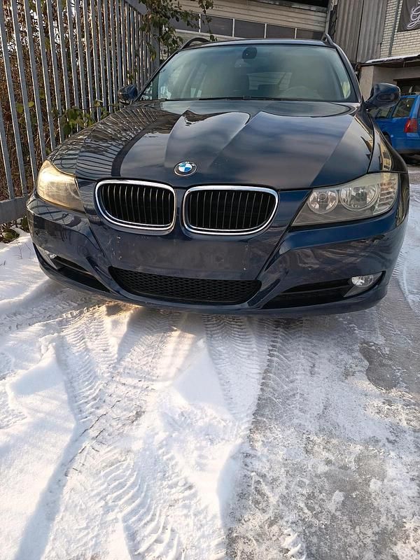 Gebraucht BMW 318 143 PS (105 kW) 2008 Kombi