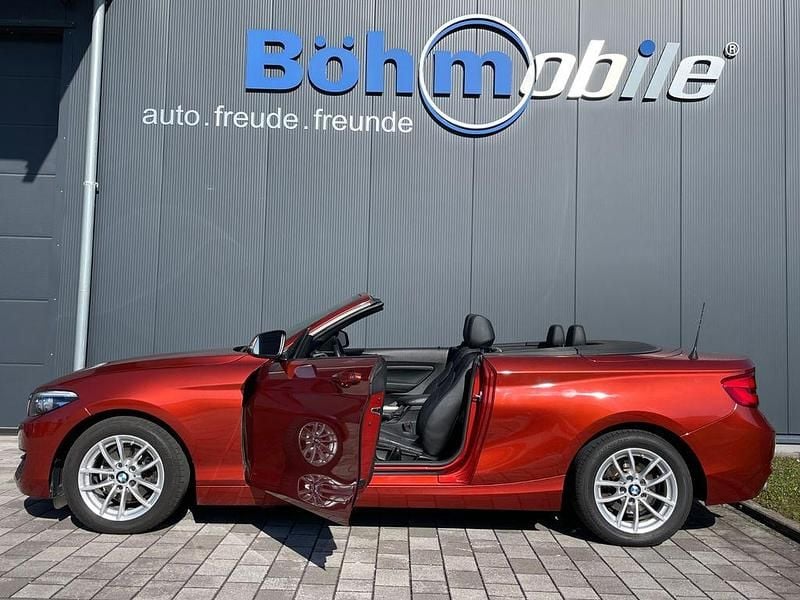 Gebraucht BMW 218 Advantage 136 PS (100 kW) 2018 Orange Cabrio