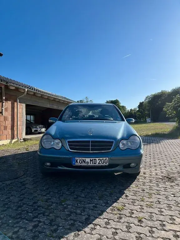 Gebraucht Mercedes C180 Classic 129 PS (94 kW) 2001 Blau Limousine