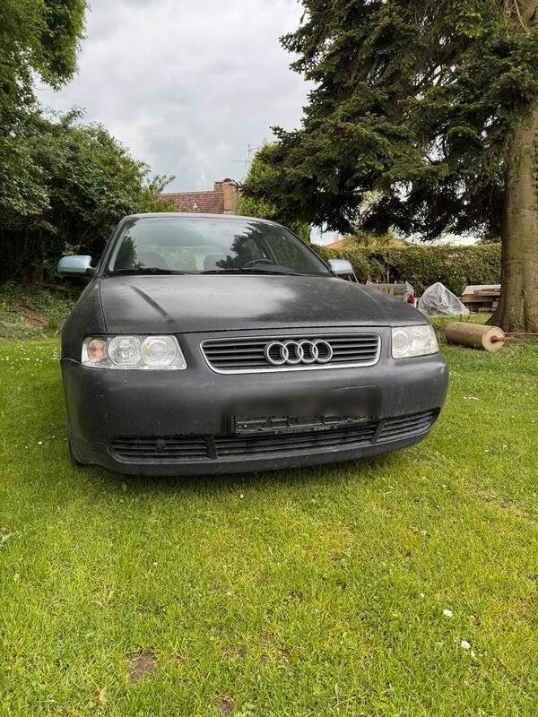 Schwarz Gebraucht 2001 Audi A3 Kleinwagen | 820 € (Superpreis) - Bild 1/4