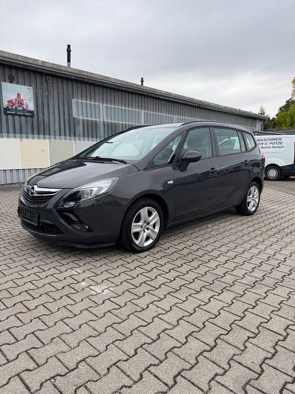 Grau Gebraucht 2013 Opel Zafira Tourer Edition Van / Kleinbus | 4.690 € (Guter Preis) - Bild 1/4