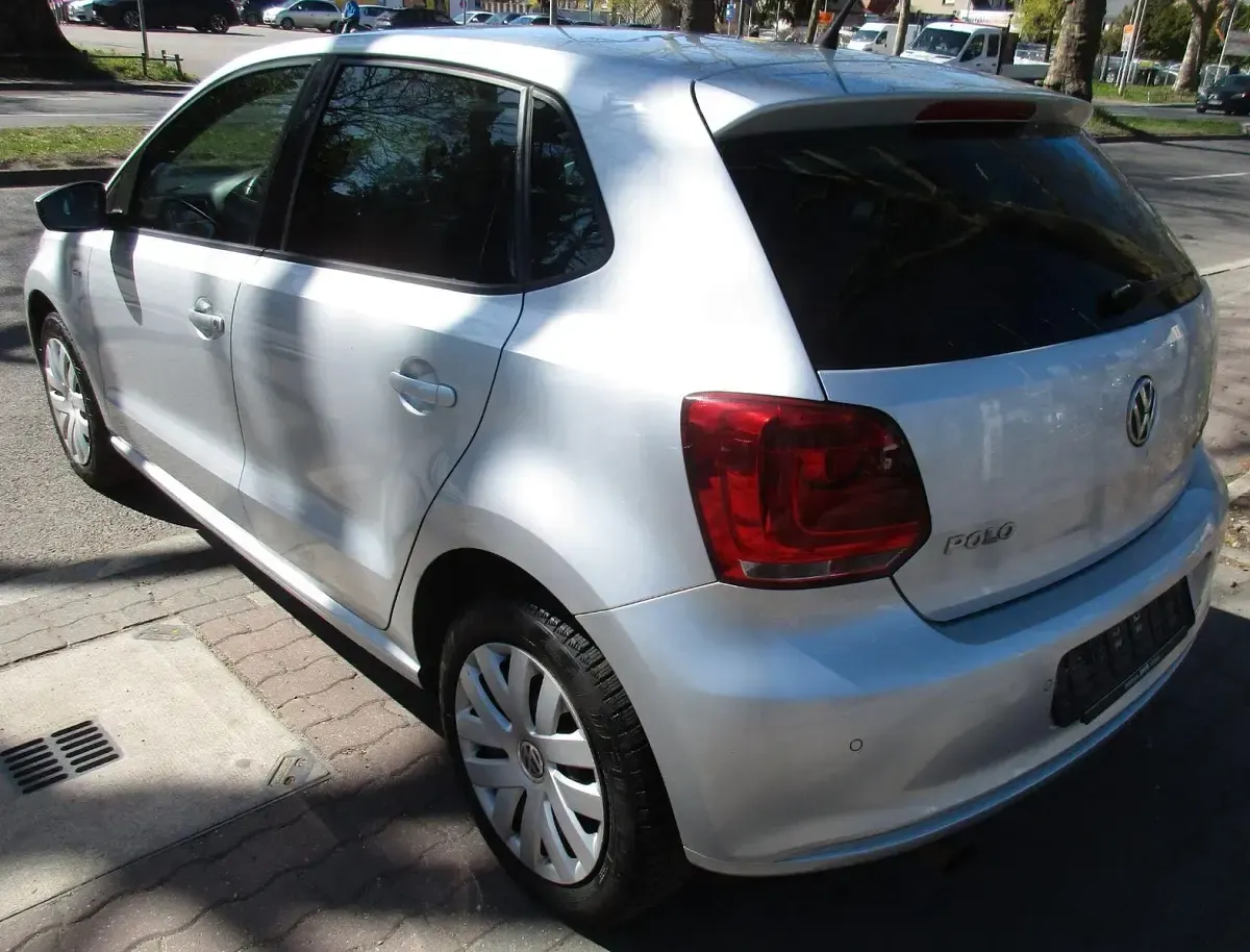 Gebraucht VW Polo Life 90 PS (66 kW) 2013 Silber Kleinwagen