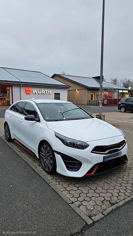 Używany Kia ProCeed GT 204 KM (150 kW) 2022 Biały Kombi