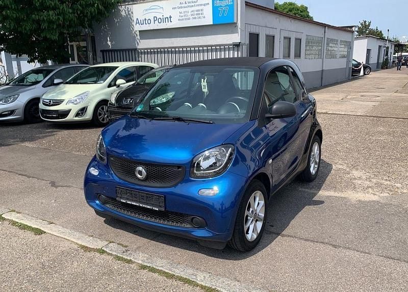 Schwarz Gebraucht 2019 Smart ForTwo Cabrio Basis Cabrio | 6.500 € - Bild 1/4