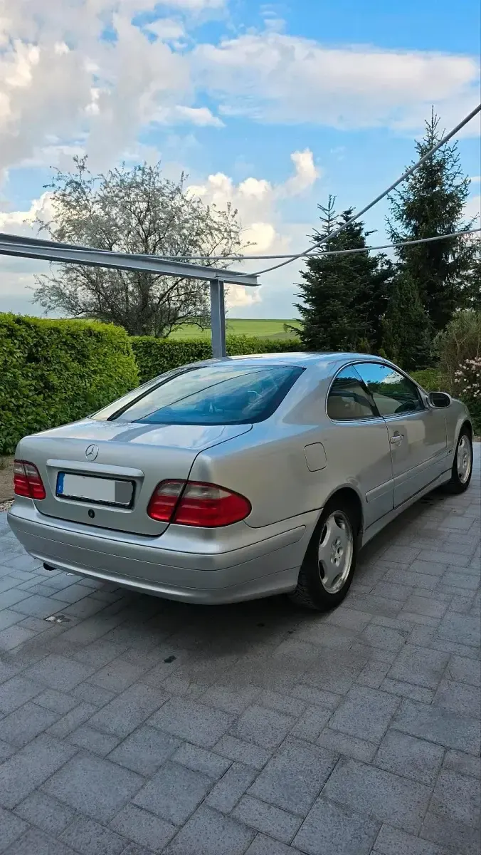 Gebraucht Mercedes CLK200 163 PS (119 kW) 2000 Silber Coupé