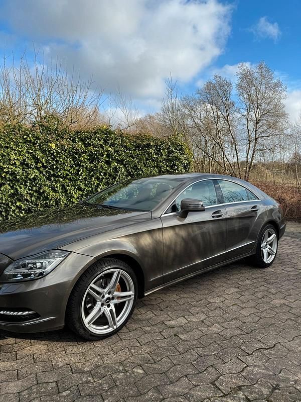 Gebraucht Mercedes CLS350 306 PS (225 kW) 2013 Limousine