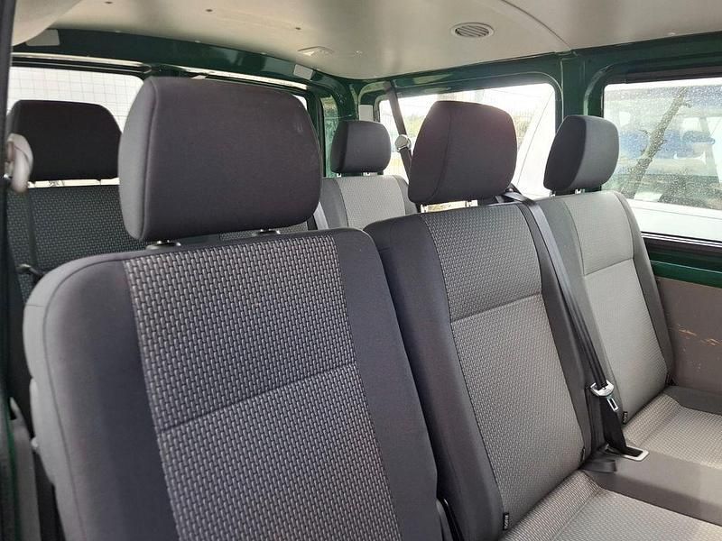 Gebraucht VW T6.1 150 PS (110 kW) 2020 Grün Van