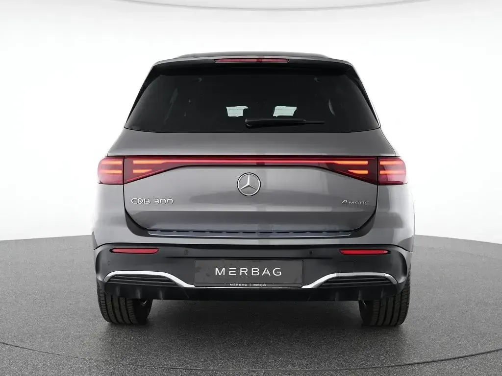 Gebraucht Mercedes EQB300 Premium 167 kW (228 PS) 2025 Grau SUV