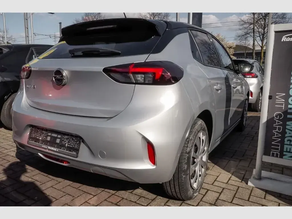 Usata Opel Corsa-e Edition 100 kW (136 CV) 2023 Argento Utilitaria