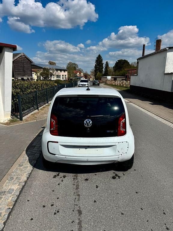 Second-hand VW e-up! 60 kW (82 CP) 2014 Alb Hatchback