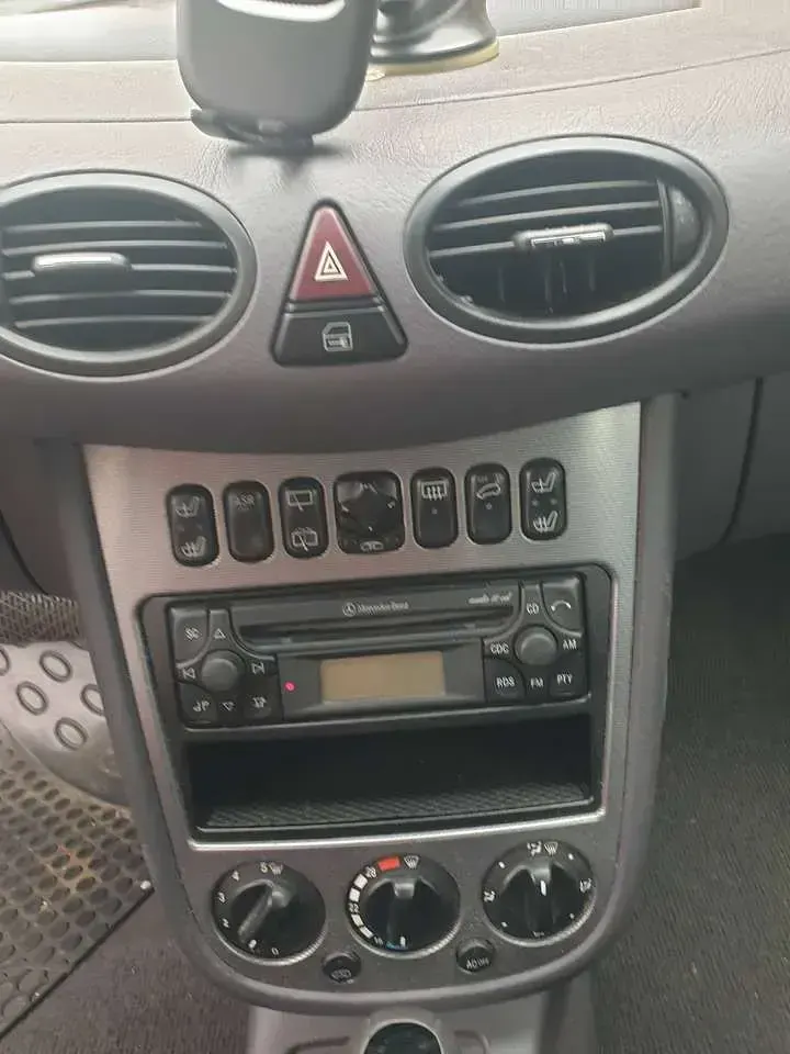 Gebraucht Mercedes A160 Avantgarde 102 PS (75 kW) 2004 Limousine