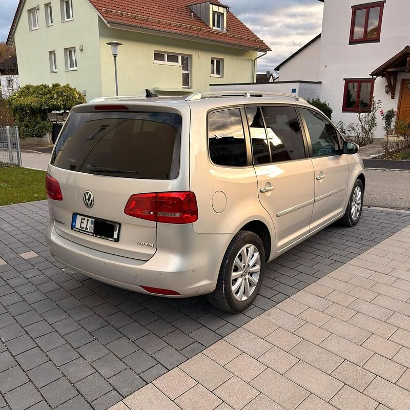 Gebraucht VW Touran 140 PS (102 kW) 2011 Silber Van / Kleinbus