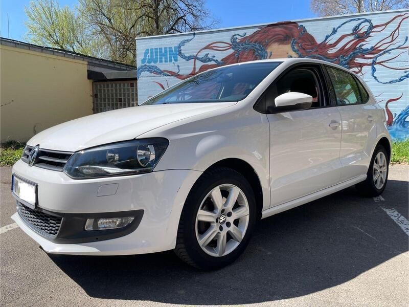 Weiß Gebraucht 2009 VW Polo Classicline Limousine | 7.200 € (Etwas zu teuer) - Bild 1/4