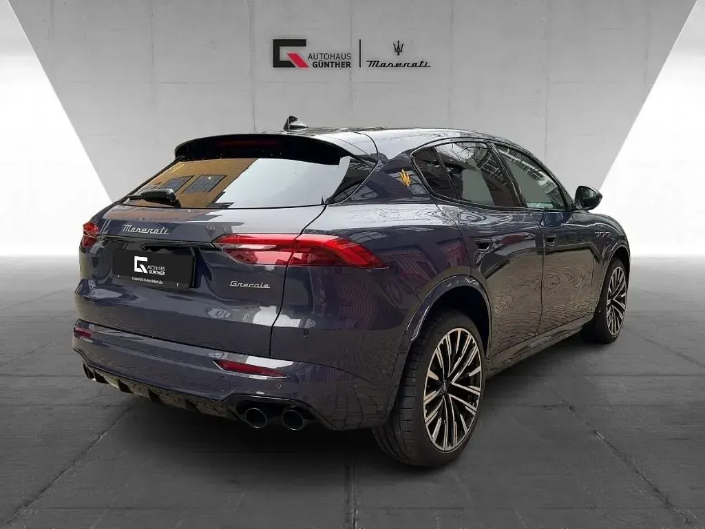 Neu Maserati Grecale 330 PS (242 kW) 2025 Night interaction SUV
