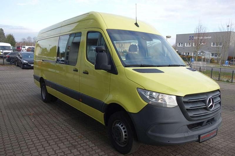 Second-hand Mercedes Sprinter 143 CP (105 kW) 2020 Galben Van