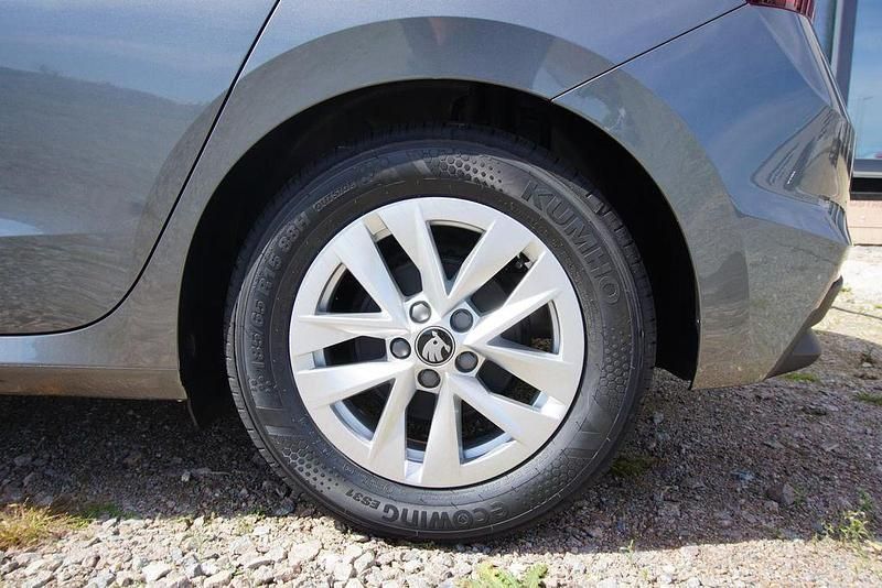 Neu Skoda Fabia 116 PS (85 kW) 2025 Graphitegrau metallic Kleinwagen