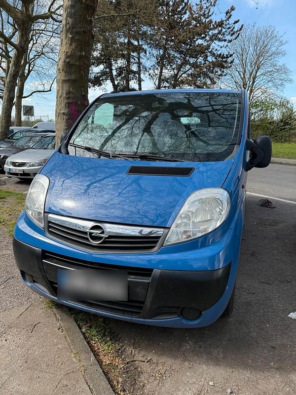 Gebraucht Opel Vivaro 115 PS (84 kW) 2013 Blau Van / Kleinbus