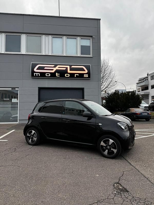 Gebraucht Smart ForFour Electric Drive 60 kW (82 PS) 2020 Schwarz Kleinwagen