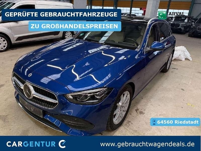 Spektralblau Gebraucht 2022 Mercedes C220 Avantgarde Kombi | 26.090 € (Superpreis) - Bild 1/2
