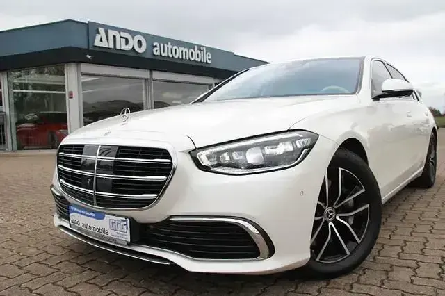 Gebraucht Mercedes S400 330 PS (242 kW) 2022 Diamantweiss (designolack) Limousine