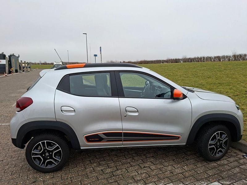 Gebraucht Dacia Spring Comfort Plus 33 kW (45 PS) 2021 Silber Kleinwagen