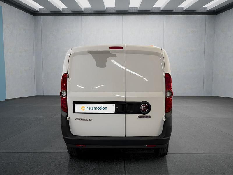 Gebraucht Fiat Doblò 90 PS (66 kW) 2022 Weiß Van / Kleinbus