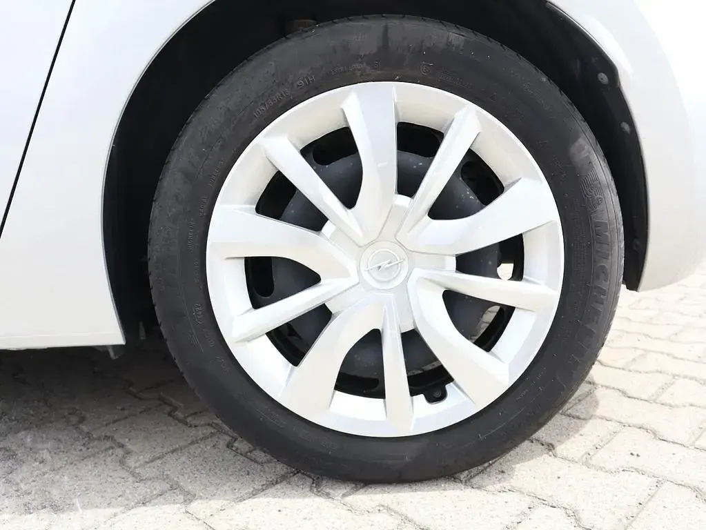 Gebraucht Opel Corsa-e Edition 100 kW (136 PS) 2023 Silber Kleinwagen