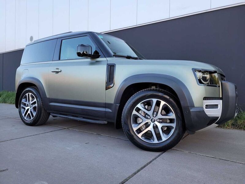 Grün Gebraucht 2023 Land Rover Defender SE SUV | 77.940 € (Superpreis) - Bild 1/4