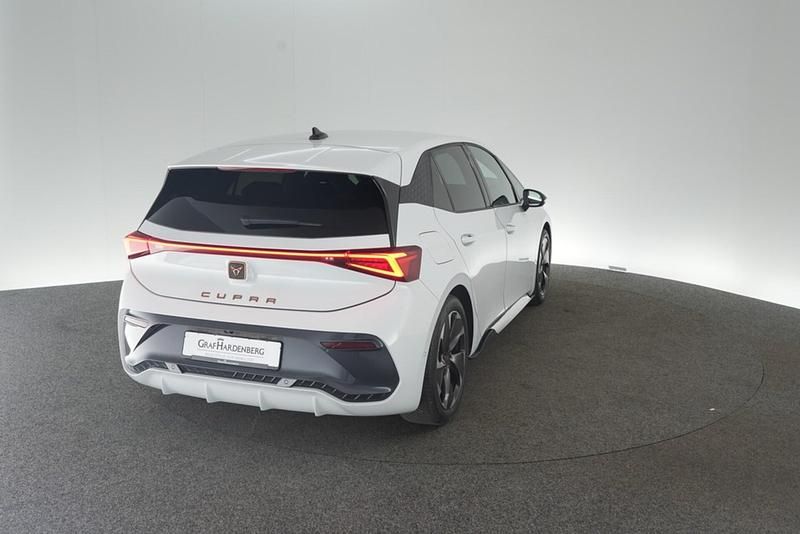 Second-hand Cupra Born 150 kW (204 CP) 2022 Alb Hatchback