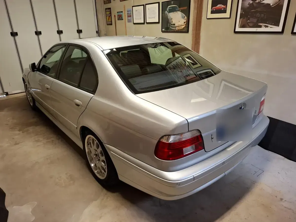 Gebraucht BMW 520 Performance 170 PS (125 kW) 2002 Silber Limousine