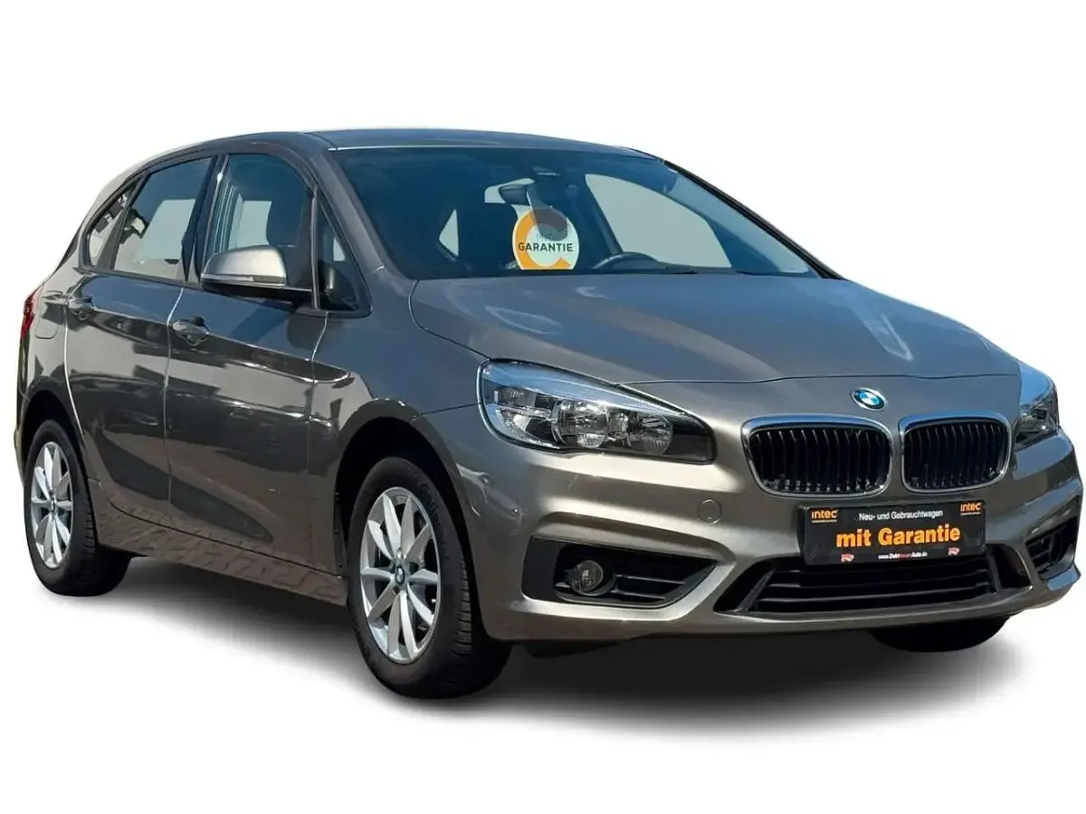 Gebraucht BMW 218 Active Tourer Performance 150 PS (110 kW) 2015 Silber Van / Kleinbus