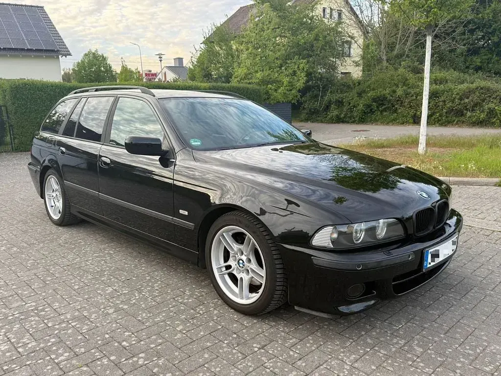 Gebraucht BMW 530 Exclusive 193 PS (141 kW) 2004 Schwarz Kombi