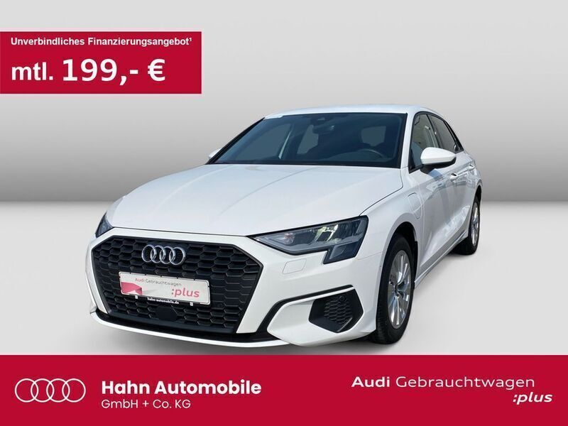 Weiß Gebraucht 2022 Audi A3 Sportback e-tron Sport Limousine | 24.830 € (Fairer Preis) - Bild 1/3
