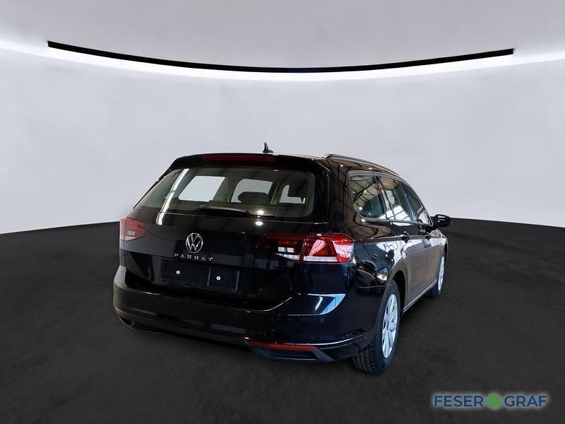 Gebraucht VW Passat Conceptline 150 PS (110 kW) 2022 Schwarz Kombi