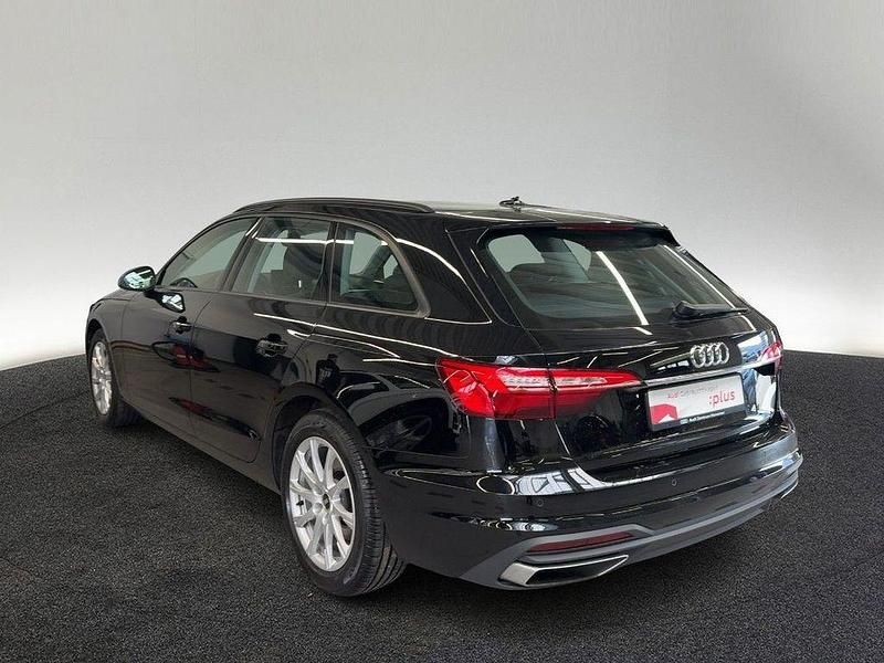Gebraucht Audi A4 Design 136 PS (100 kW) 2023 Brillantschwarz Kombi