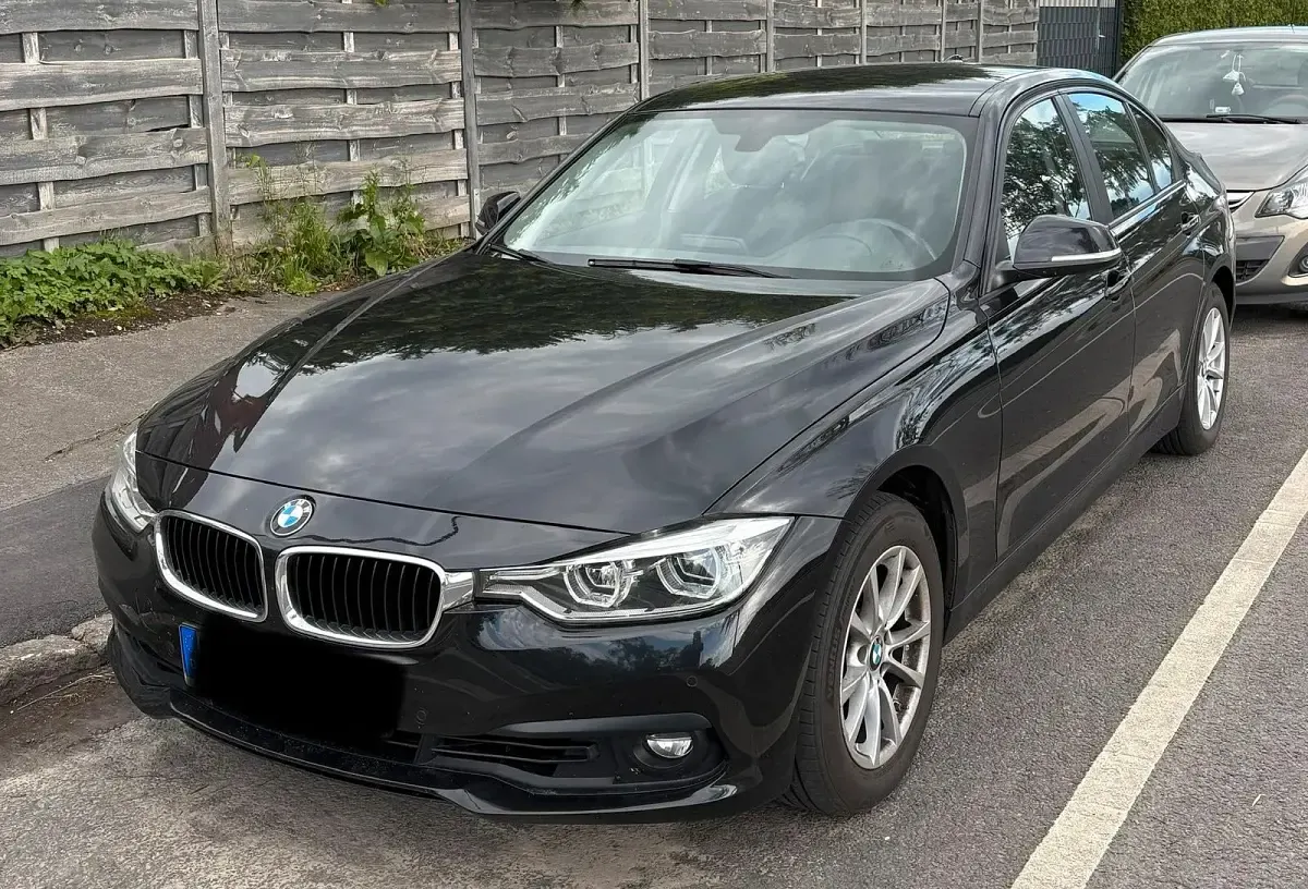Gebraucht BMW 320 Efficient Dynamics 184 PS (135 kW) 2017 Schwarz Limousine
