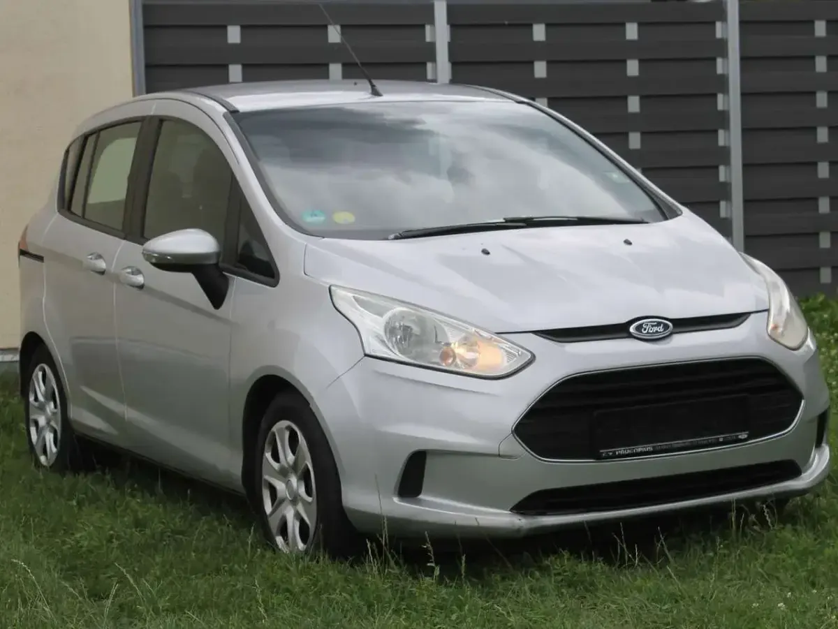 Gebraucht Ford B-MAX Trend 75 PS (55 kW) 2013 Polarsilber metallic Van / Kleinbus