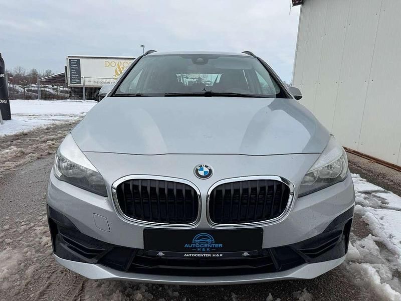 Gebraucht BMW 216 116 PS (85 kW) 2018 Glaciersilber Van / Kleinbus