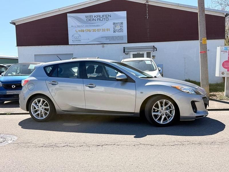 Gebraucht Mazda 3 Edition 105 PS (77 kW) 2012 Silber Limousine