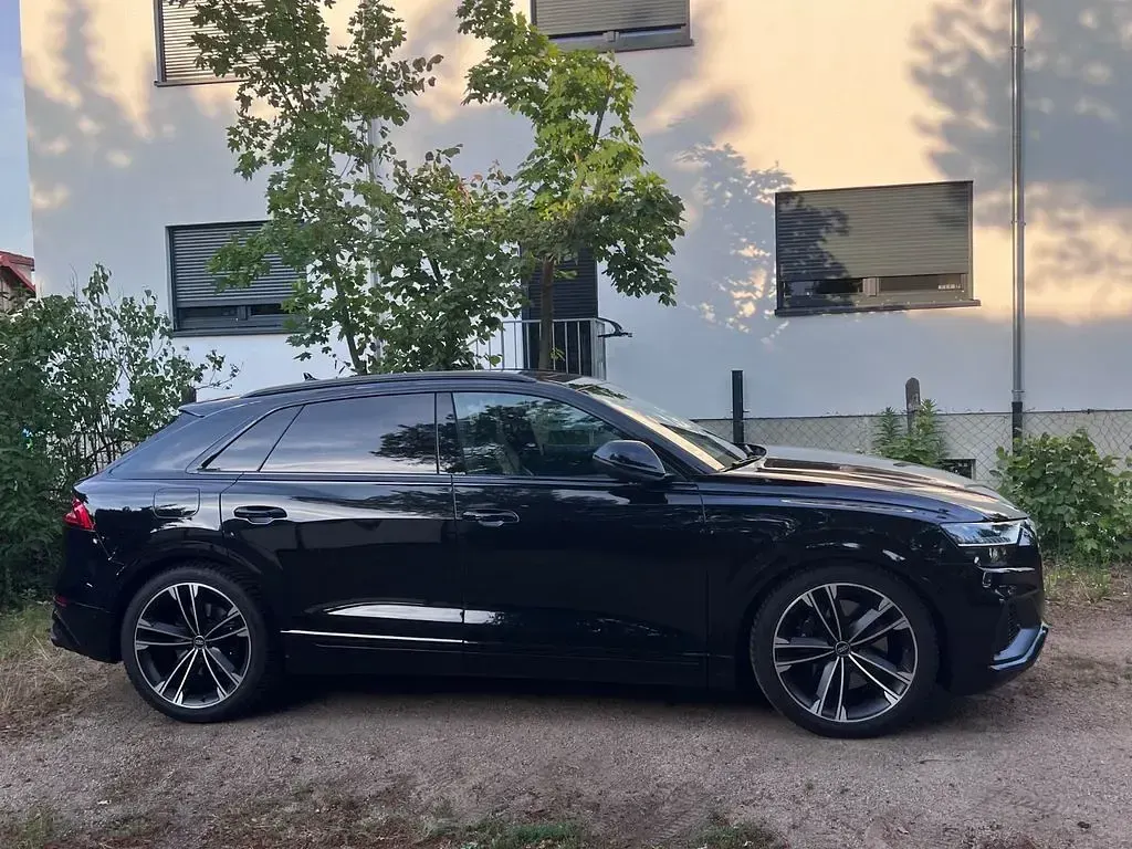 Gebraucht Audi SQ8 Sport 507 PS (372 kW) 2022 Schwarz SUV