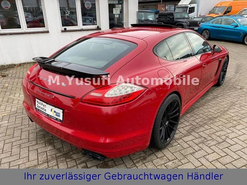 Gebraucht Porsche Panamera 430 PS (316 kW) 2012 Rot Limousine
