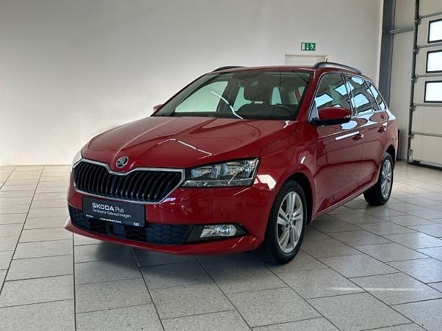 Gebraucht Skoda Fabia Ambition 95 PS (69 kW) 2022 Rot Kombi