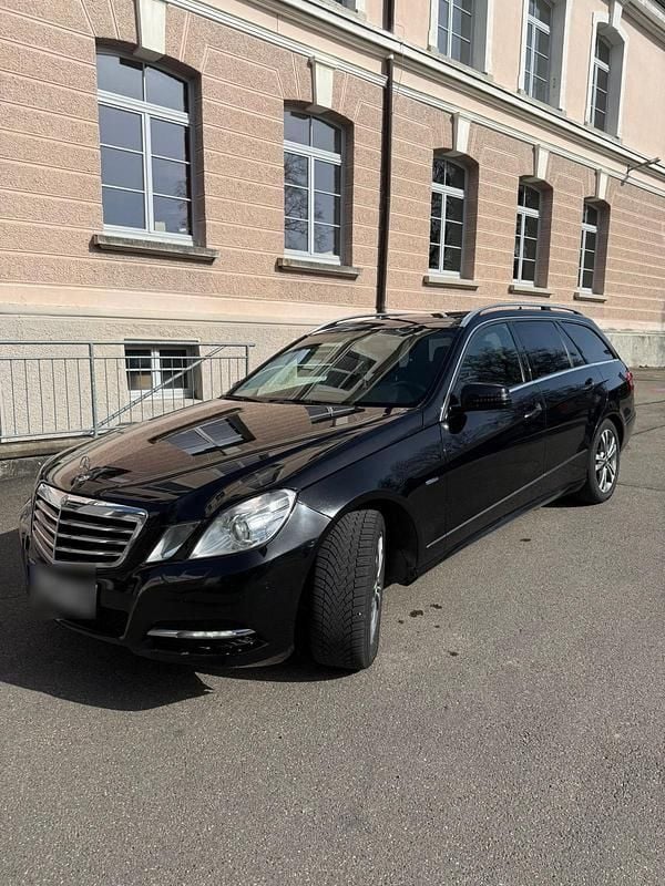 Gebraucht Mercedes E350 265 PS (194 kW) 2012 Schwarz Kombi