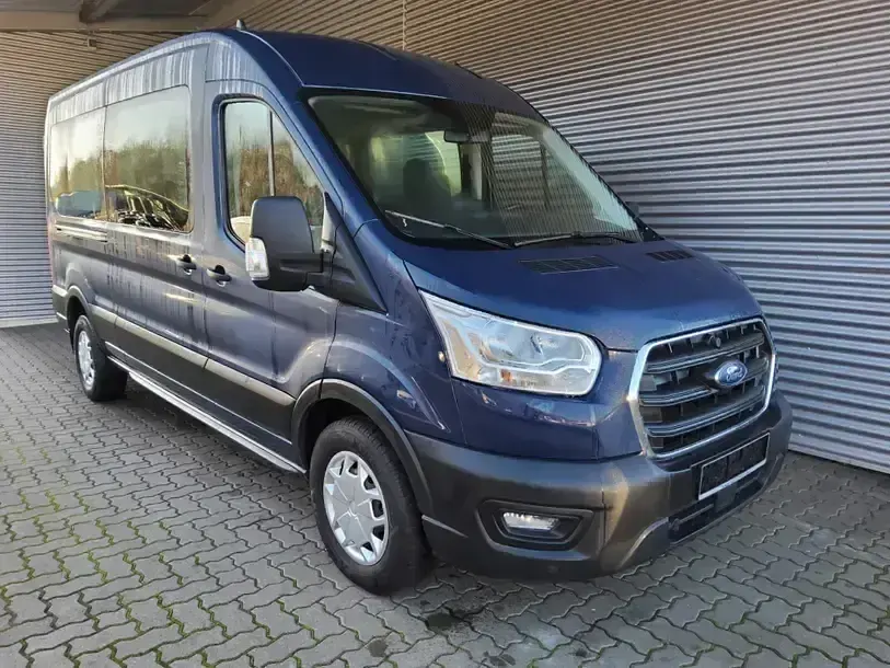 Gebraucht Ford Transit Trend 131 PS (96 kW) 2021 Blazerblau Limousine