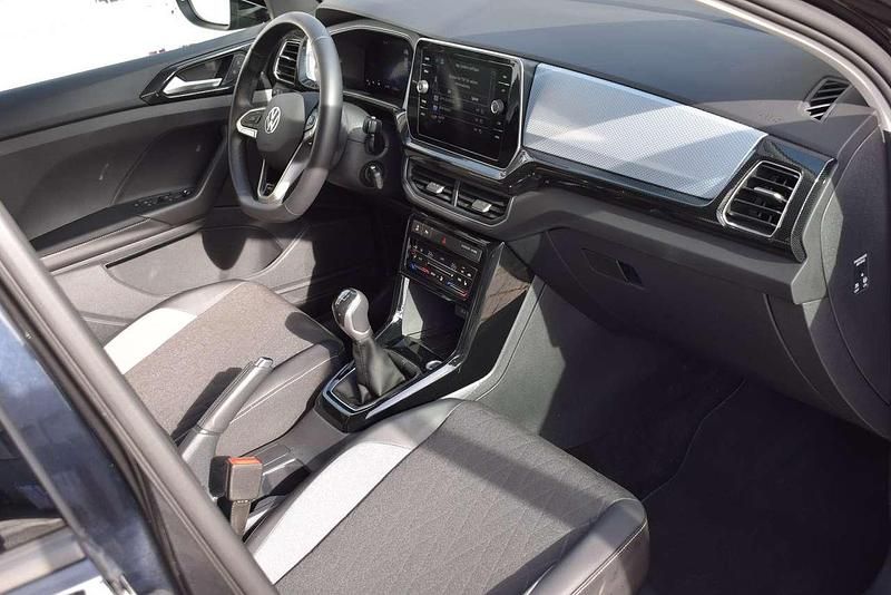 Gebraucht VW T-Cross Goal 95 PS (69 kW) 2025 Deep black perleffekt SUV