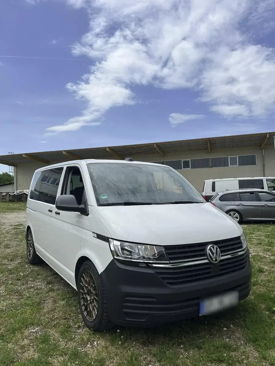 Gebraucht VW Multivan 150 PS (110 kW) 2022 Van / Kleinbus