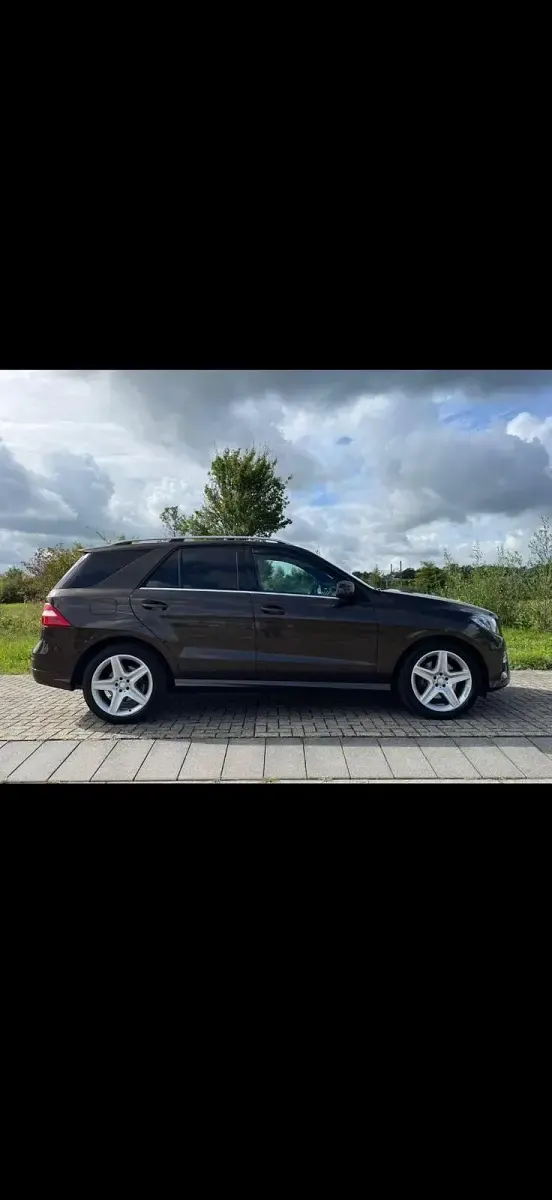 Gebraucht Mercedes ML350 258 PS (189 kW) 2012 Braun SUV