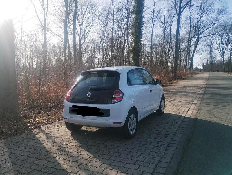 Gebraucht Renault Twingo 71 PS (52 kW) 2015 Weiß Kleinwagen