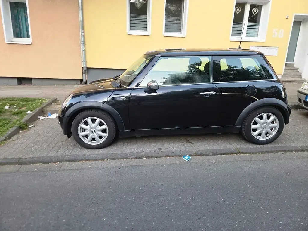 Usado Mini ONE 90 HP (66 kW) 2004 Preto Citadino